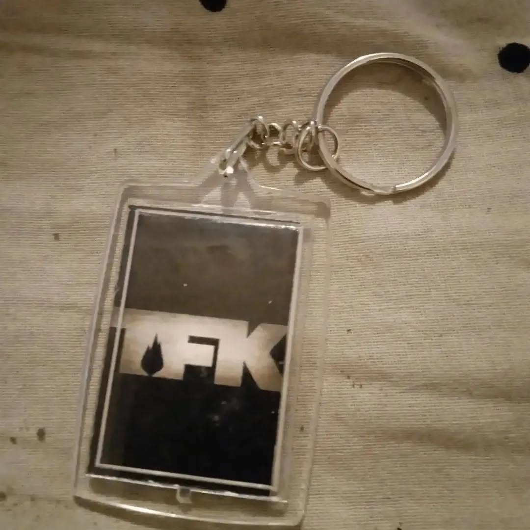 Llavero Thousand Foot Krutch
