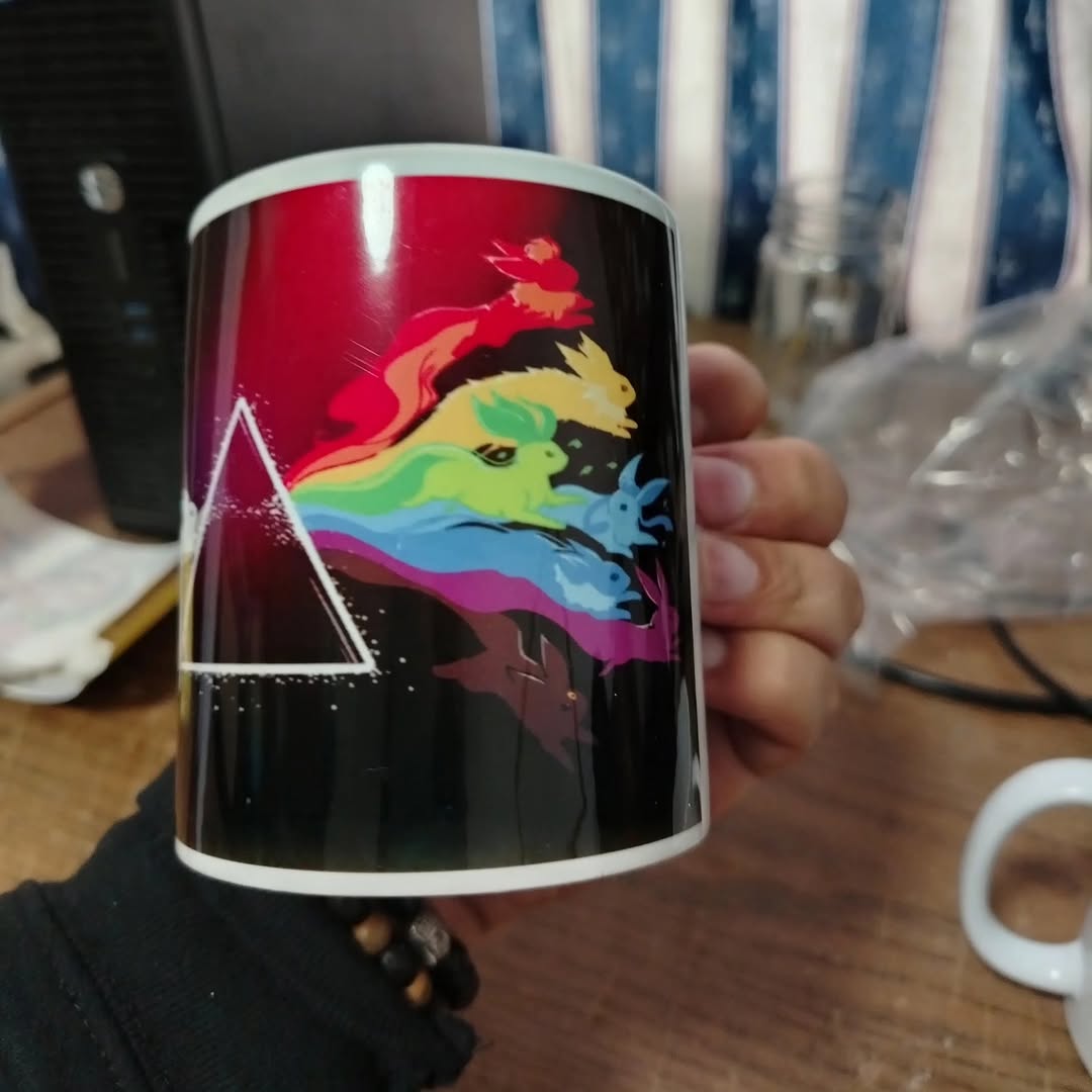 Taza Pokémon (Pink Floyd)